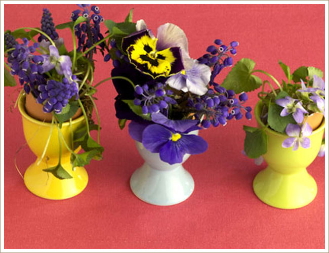 Bouquets in egg cups