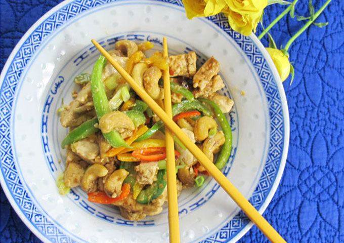 Asian-Style Tofu with Cashews