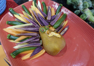 Turkey-themed vegetable platter